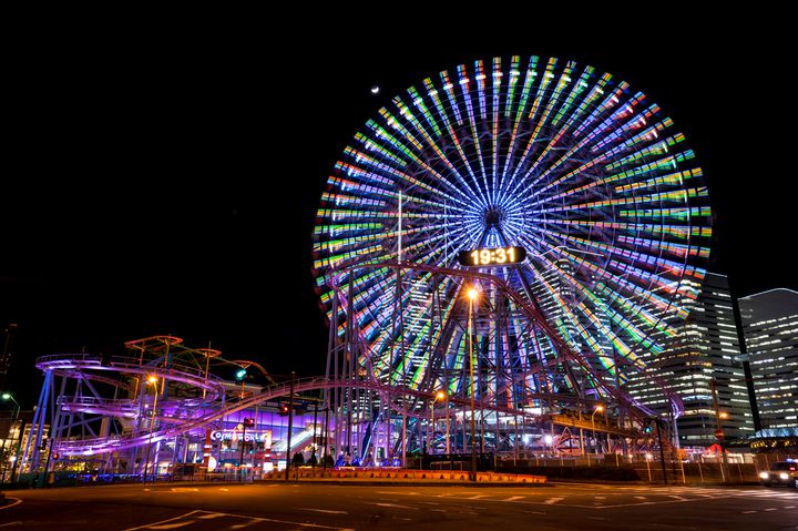 夜景と海風に魅せられて 横浜 の夜デートで行きたい12スポットはここだ Retrip リトリップ