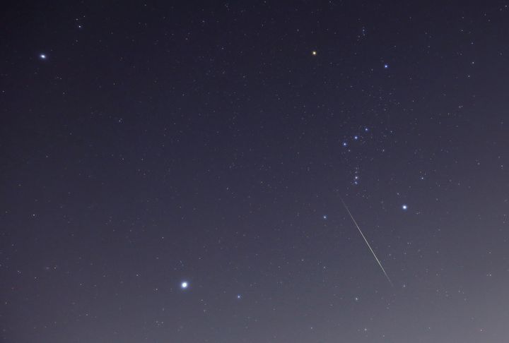 流れ星が瞬く素晴らしい夜。“2018年に見られる注目の流星群”まとめ