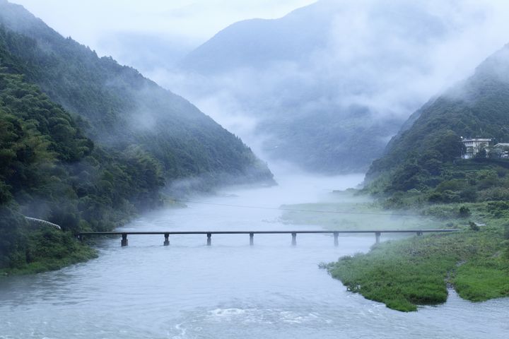 こんなところがあったんだ 日本を感じられる本当に美しい川8選 Retrip リトリップ