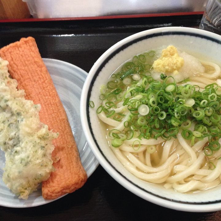 コシのある細めの麺が人気です