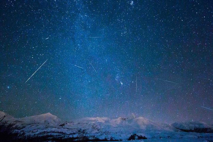 流れ星が瞬く素晴らしい夜。“2018年に見られる注目の流星群”まとめ