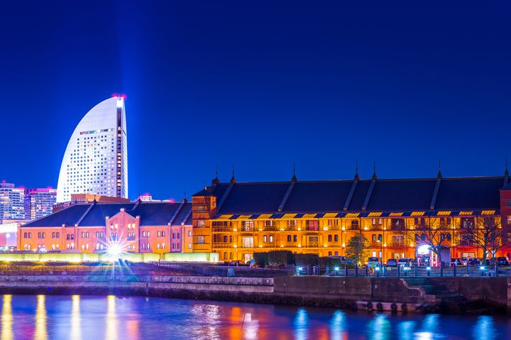 夜景と海風に魅せられて 横浜 の夜デートで行きたい11スポットはここだ Retrip リトリップ