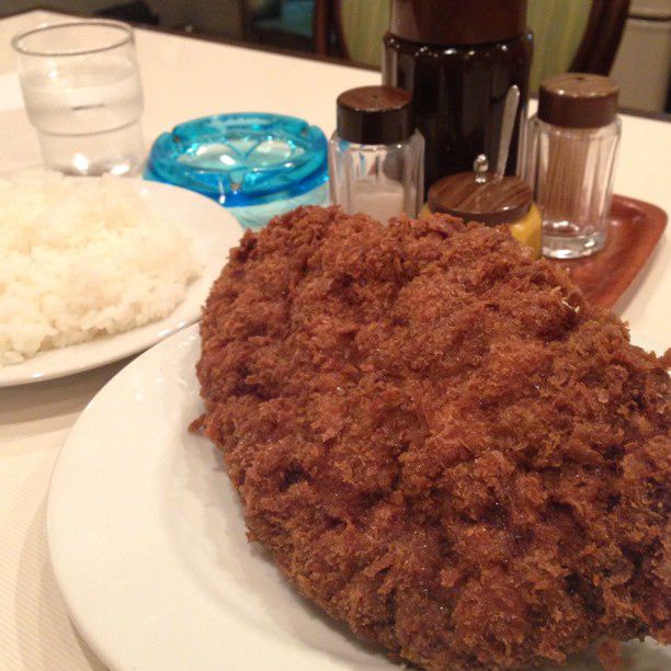 今気になる 新橋 のデカ盛りランチ 洋食すいす の究極メンチカツをご紹介 Retrip リトリップ