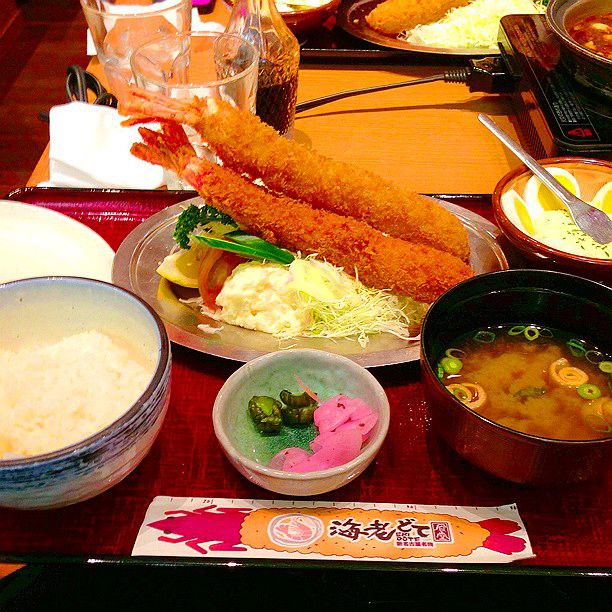 迫力満点な巨大エビフライ！名古屋「海老どて食堂」に行ってみたい