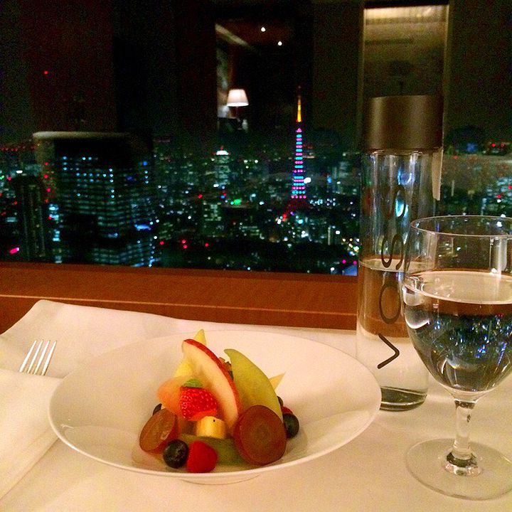 東京タワーを眺めながら大人贅沢ディナーを 東京都内の夜景が素敵なレストラン8選 Retrip リトリップ