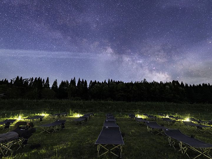 流星群を見に行こう 日本全国の 満天の星空を満喫できる 絶景宿15選 Retrip リトリップ