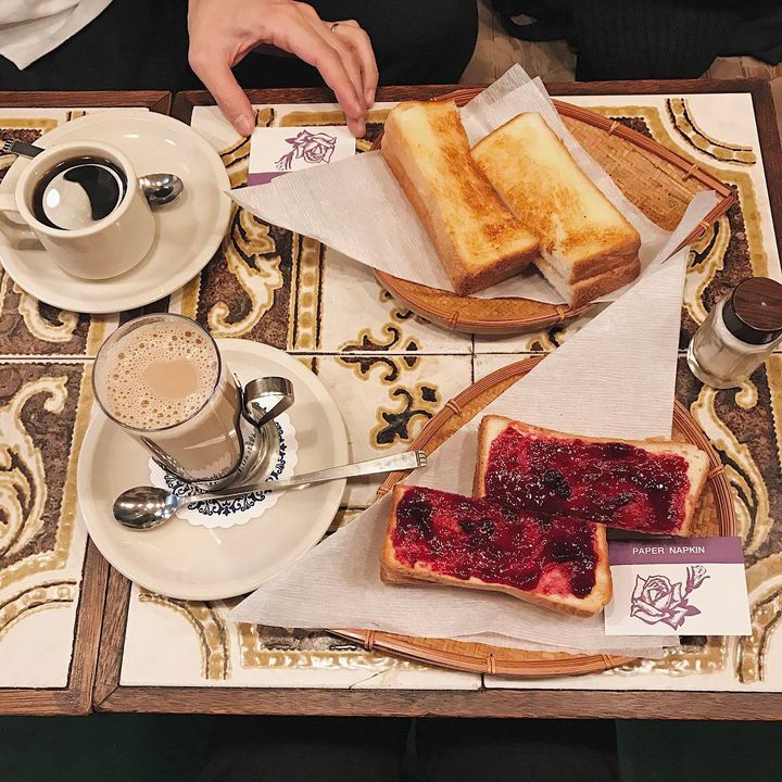 ワーワーキャッキャ が苦手なあなたに 東京都内の しんと落ち着いたカフェ 7選 Retrip リトリップ