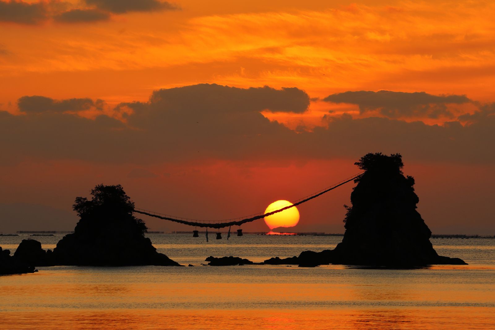 メイン画像 茜色に染まった空に癒されよう 全国の朝焼け 夕焼け空が映える絶景スポット7選 Retrip リトリップ