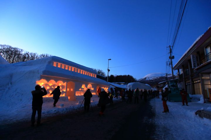 【終了】寒い冬には絶景を！山形県で「月山志津温泉 雪旅籠の灯り」が開催