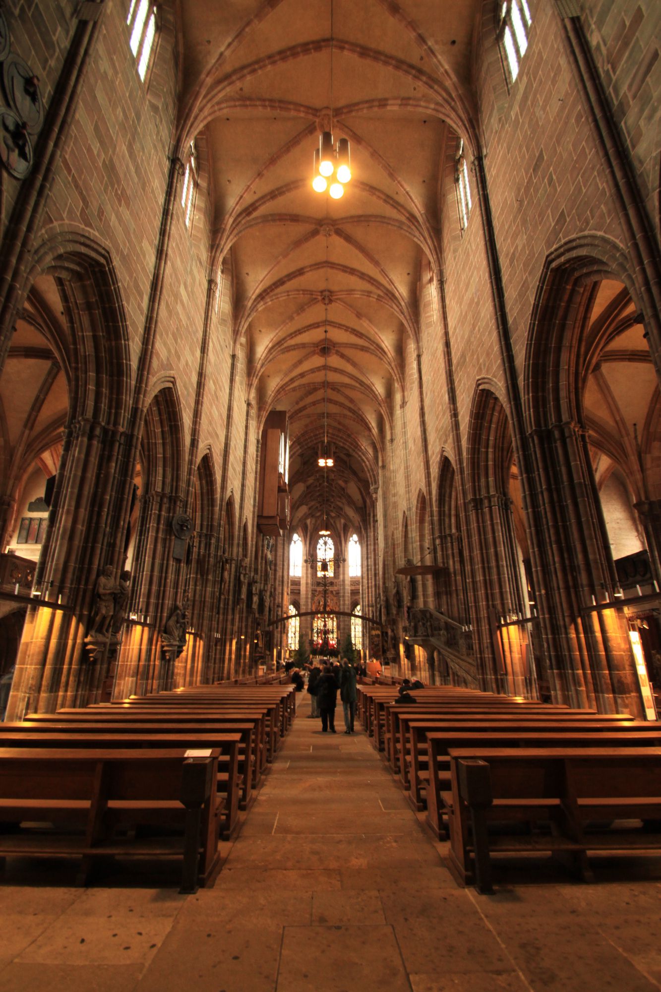 121031c21fd9c8-1a09-443f-b764-