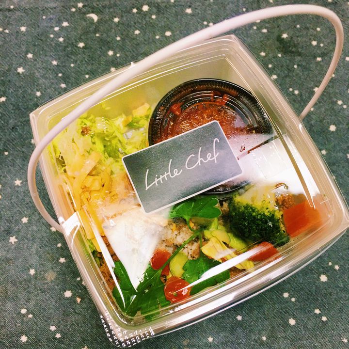 南池袋公園で気軽にピクニック 池袋東口のテイクアウトグルメ12選 Retrip リトリップ