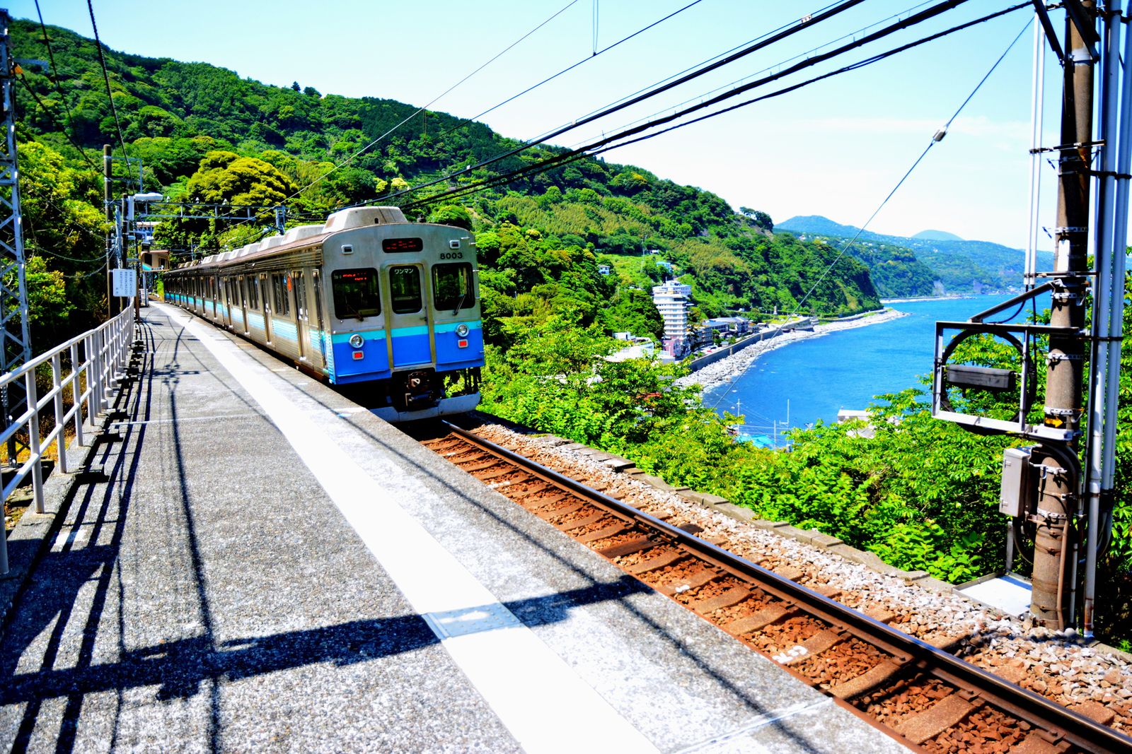 絶景の海景色で癒されたい 日本全国の 美しい海の見える 鉄道路線10選 Retrip リトリップ