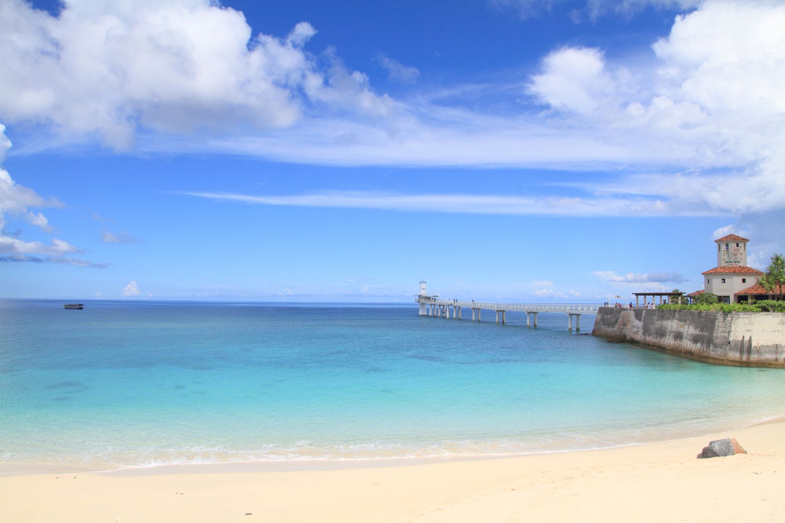 5枚目の画像 沖縄の海はやっぱり美しい 南国気分を味わえる 沖縄の極上ビーチ 選 Retrip リトリップ