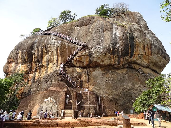 まさにラピュタの空中都市 スリランカの人気世界遺産 シーギリヤロック Retrip リトリップ