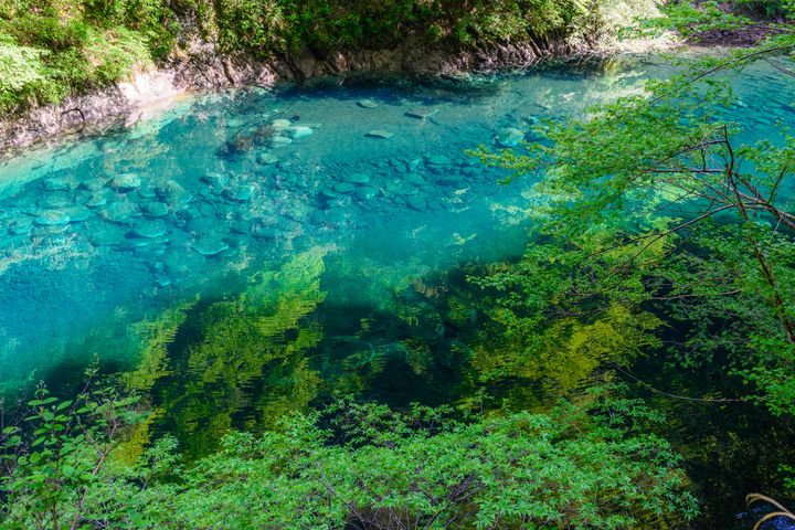 美しさは世界遺産級！都心から90分の隠された絶景「ユーシン渓谷」とは