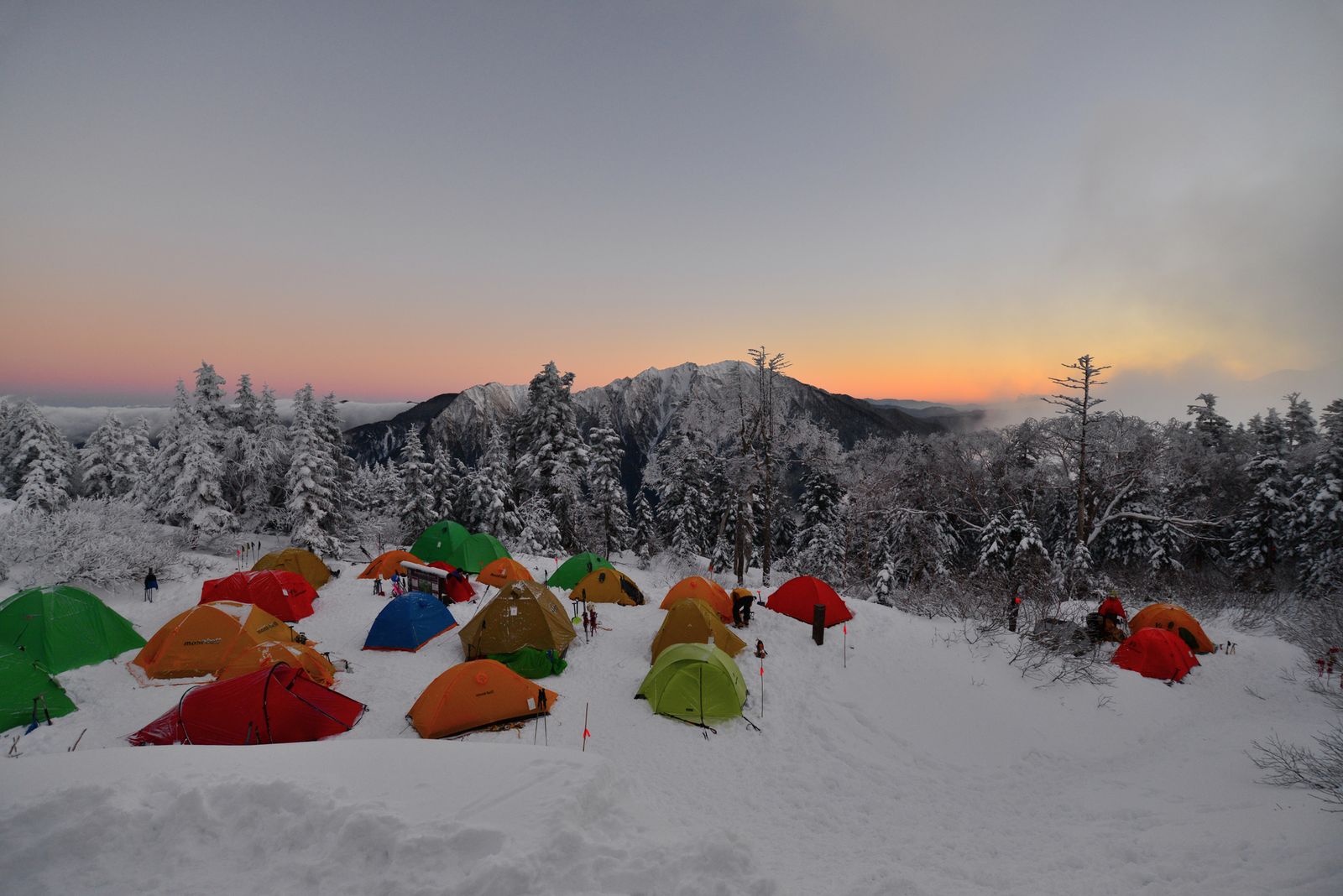 冬キャンプを満喫 朝霧ジャンボリーオートキャンプ場は冬キャンプにぴったり Retrip リトリップ