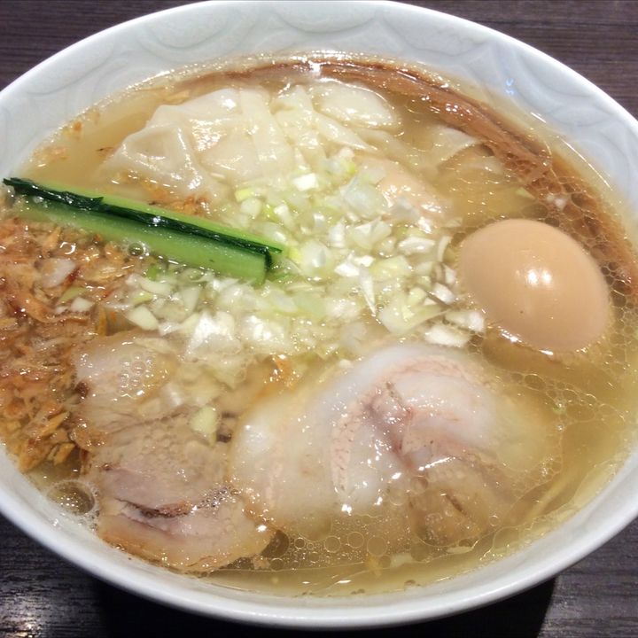 食べログでも大人気！「支那そばや」のラーメンっていったいどんな味？