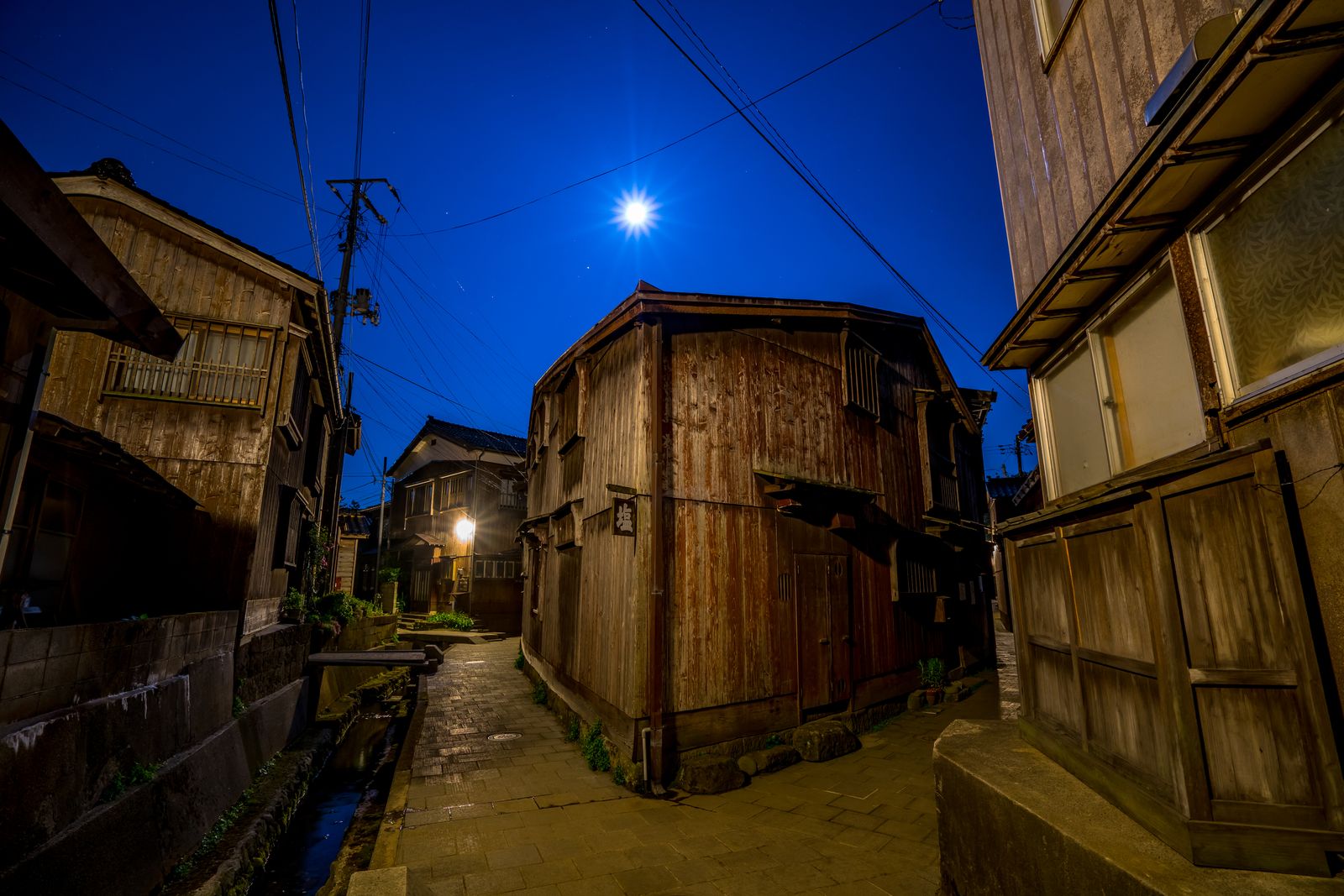 宿根木の町並み(重要伝統的建造物群保存地区) | RETRIP[リトリップ]