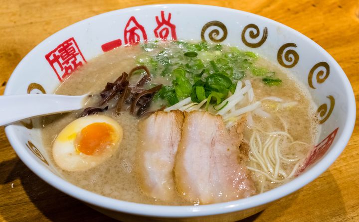 年間800杯食べるマニアが厳選 福岡 天神周辺の激ウマ人気ラーメンbest15 Retrip リトリップ