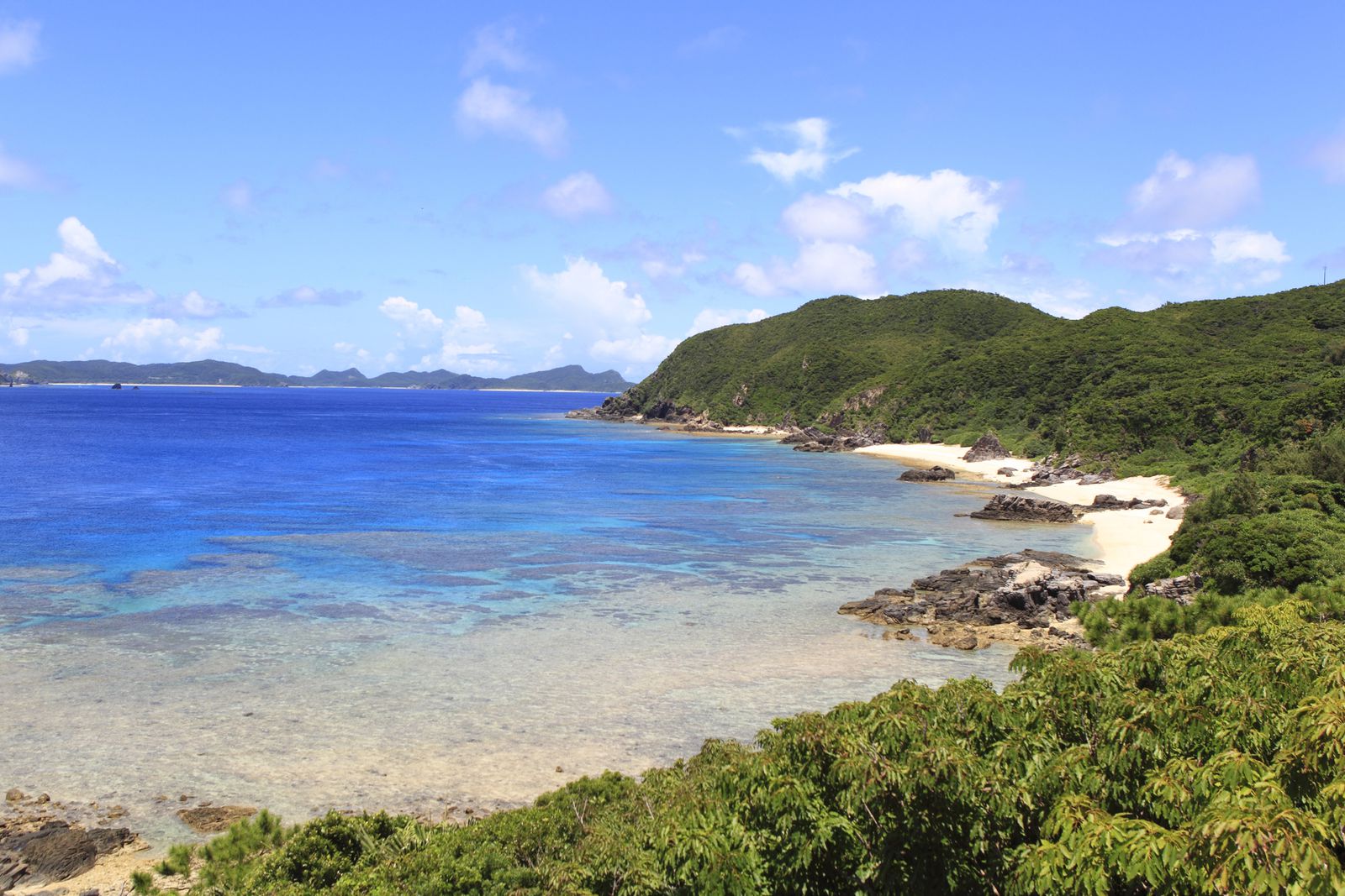 まだ見ぬ離島へ。日本＆世界の“美しすぎる秘境の島”15選 | くふう