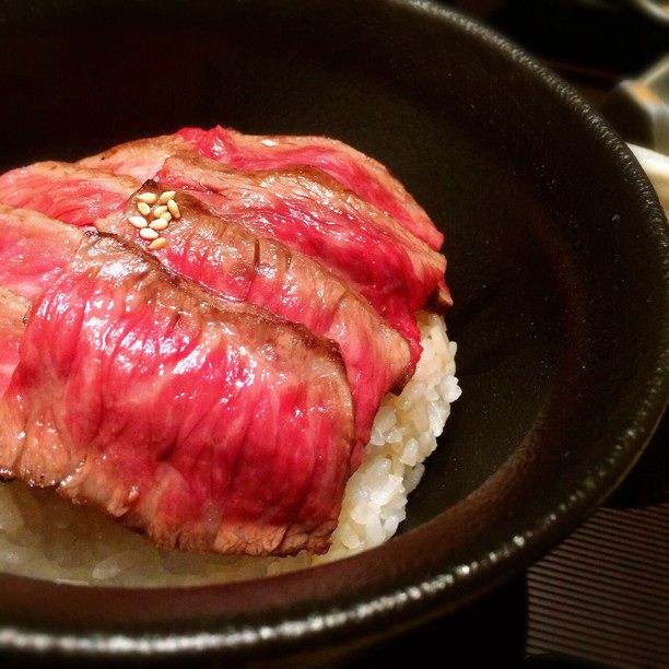 ローストビーフ丼はもう終わり 豪華すぎる ステーキ丼 が絶品な日本全国の5店 Retrip リトリップ