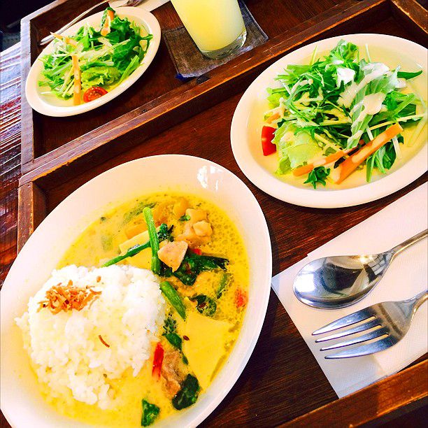 日常から離れてリラックスしよう 福岡市のゆっくりできるカフェ4選 Retrip リトリップ