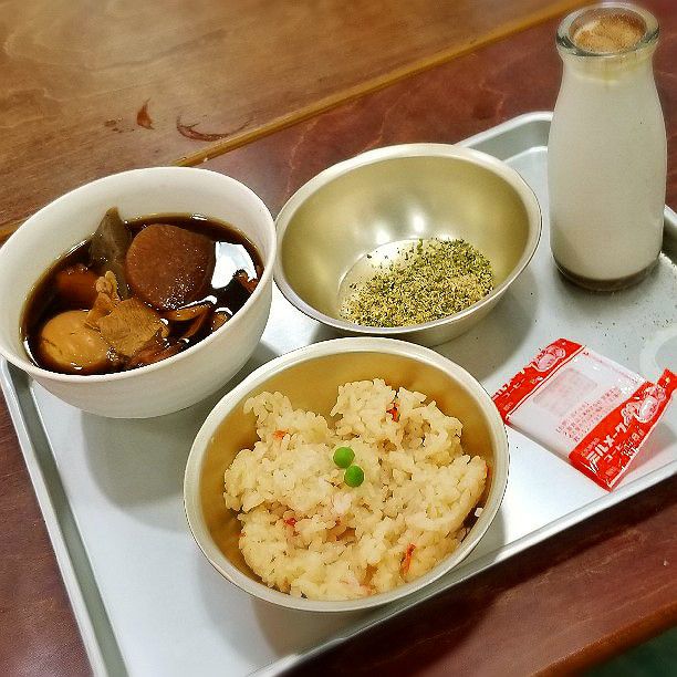 懐かしいあの味が食べられる 給食 が食べられるお店7選 Retrip リトリップ