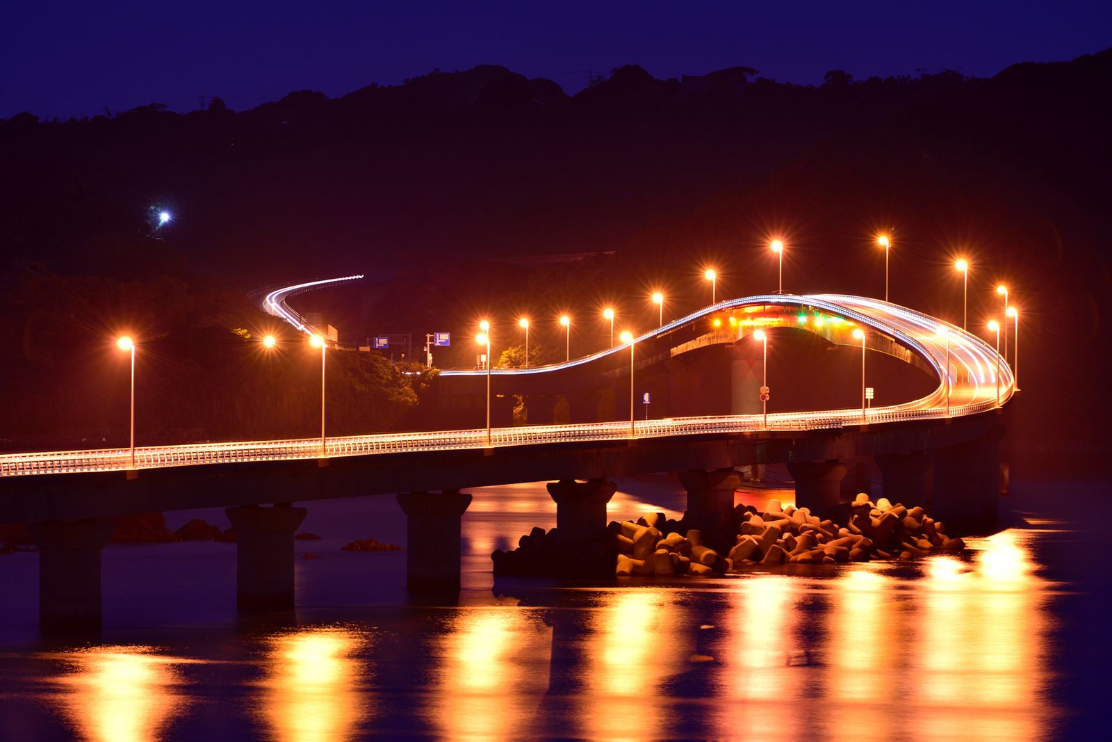 海に架かる絶景橋 だけじゃない いつもと違う 角島大橋 の景色を見よう Retrip リトリップ