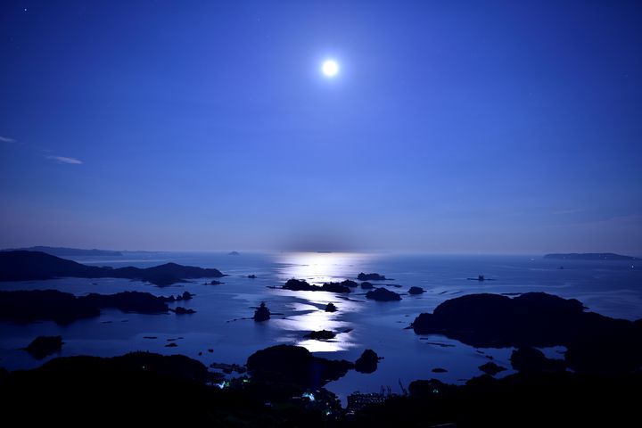 満月の日しか見られない絶景 満月の日は幻想的な 月の道 を見に行こう Retrip リトリップ