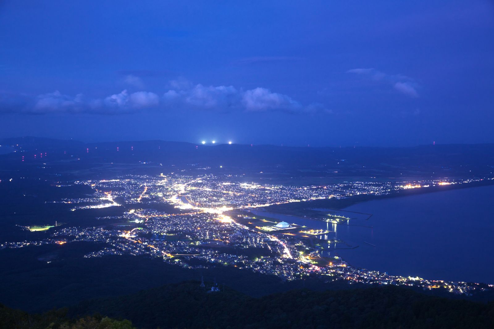 プロの夜景写真家が選んだ 北海道 東北で本当に美しい 夜景スポット 10選 Retrip リトリップ