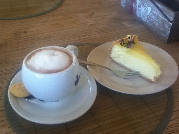 レモン風味チーズケーキおいしい!