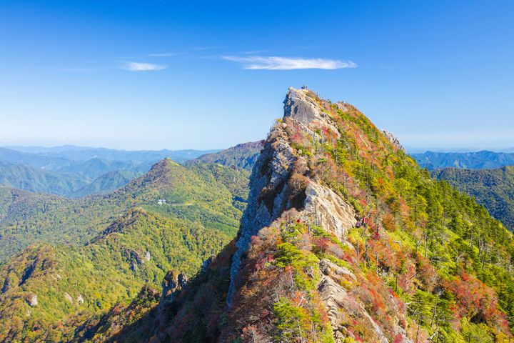 愛媛の紅葉の名所はここ もみじまつりもする 石鎚山 の紅葉が絶景 Retrip リトリップ