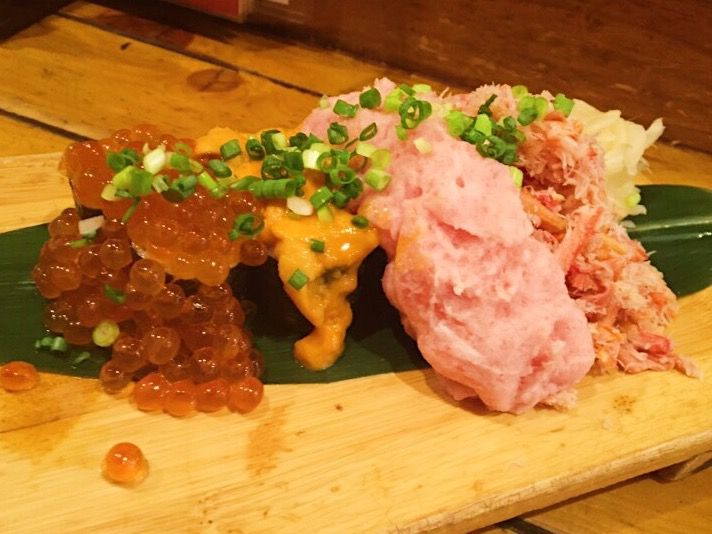 ネタが溢れすぎ！超贅沢な"こぼれ寿司"のある東京都内のお店8選
