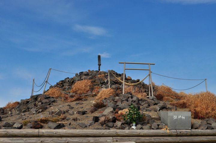 日本はここから生まれた。高千穂峰に突き刺さるパワースポット“天逆鉾