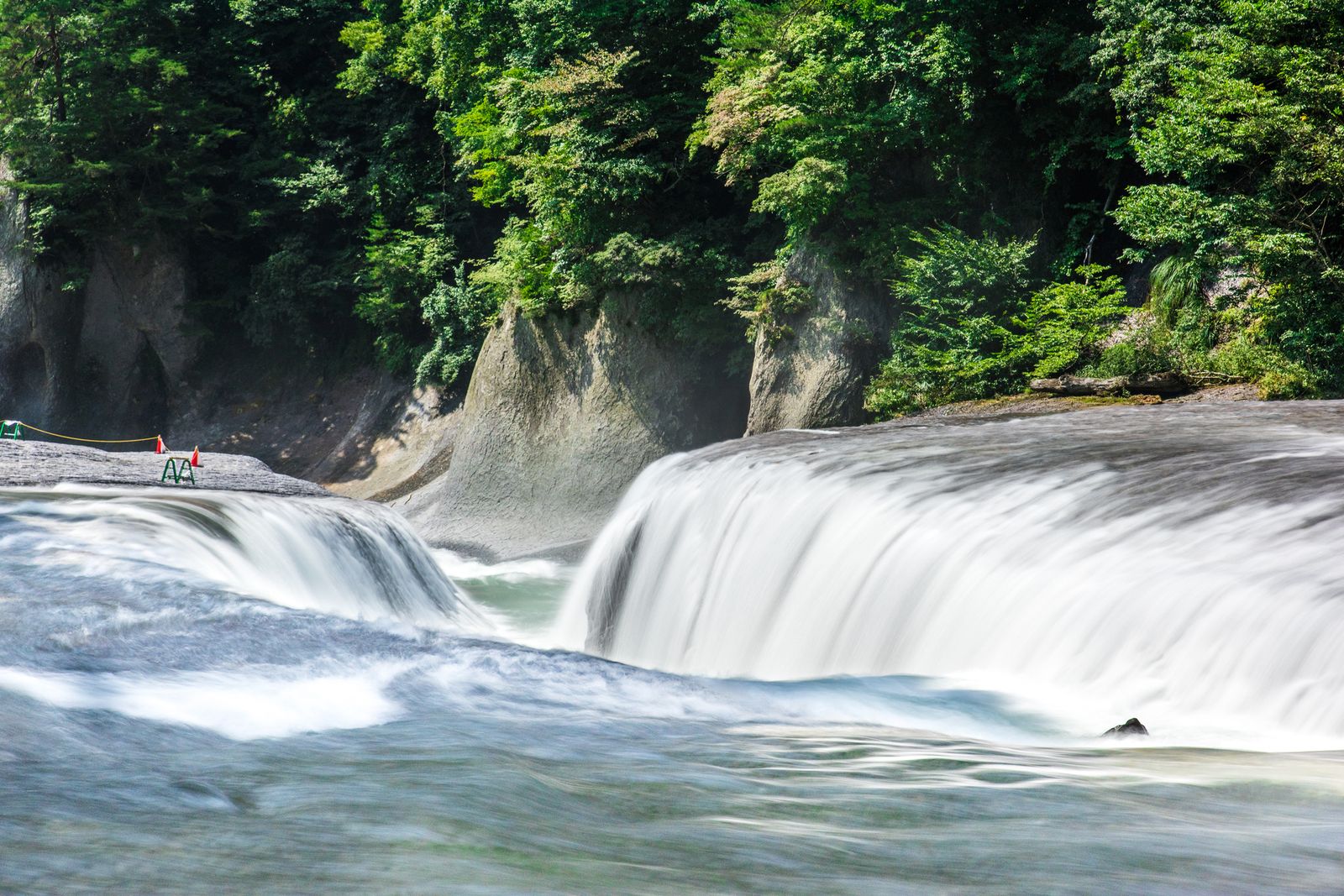 圧倒的な迫力を誇る東洋のナイアガラ 群馬県 吹割の滝 は日本が誇る絶景 Retrip リトリップ