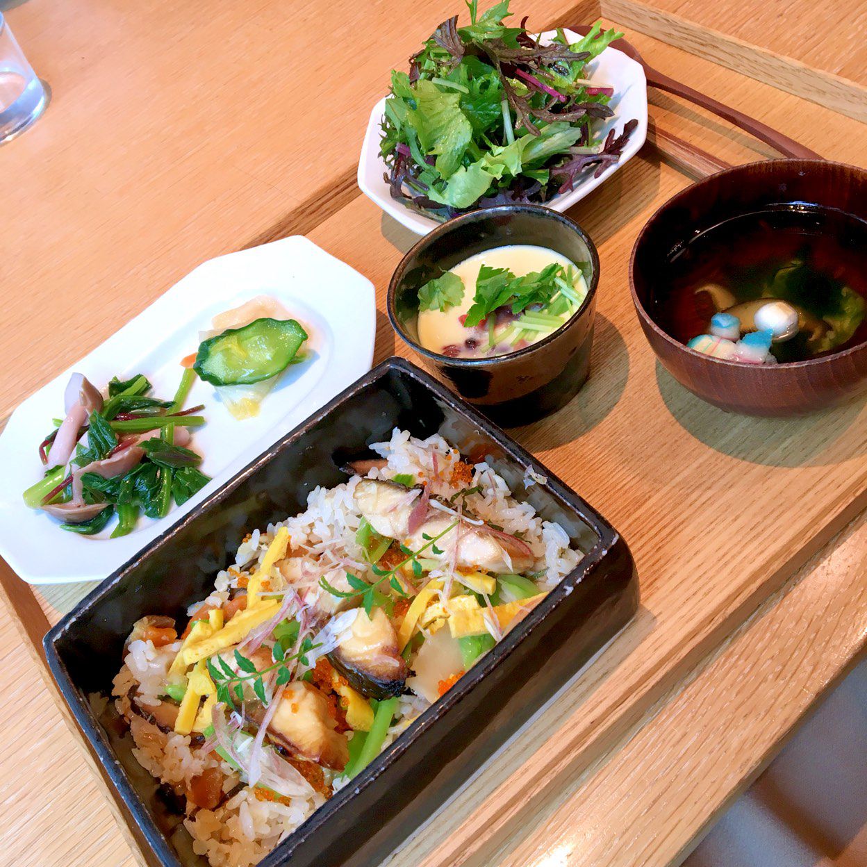 日本人なら行くべき 癒してくれる東京都内の 和 カフェ 5選 Retrip リトリップ