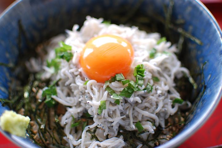 江ノ島グルメといえばやっぱりコレ！絶品"しらす丼"が食べられるお店10選