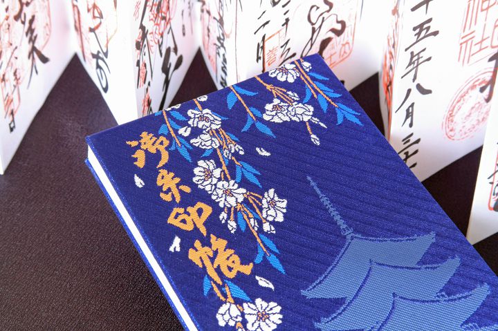 御朱印集めに欠かせない 日本全国の寺社の可愛い 御朱印帳 15選 Retrip リトリップ