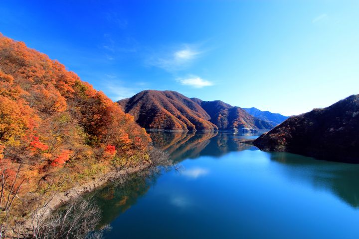 福井が誇る秋の絶景スポット 九頭竜湖 の紅葉が絶景すぎる Retrip リトリップ