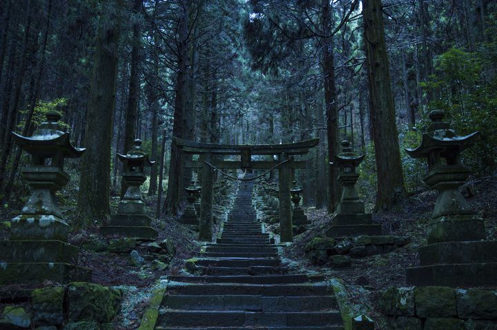 まるで異次元！今話題のパワースポット「上色見熊野座神社」が神秘的すぎる