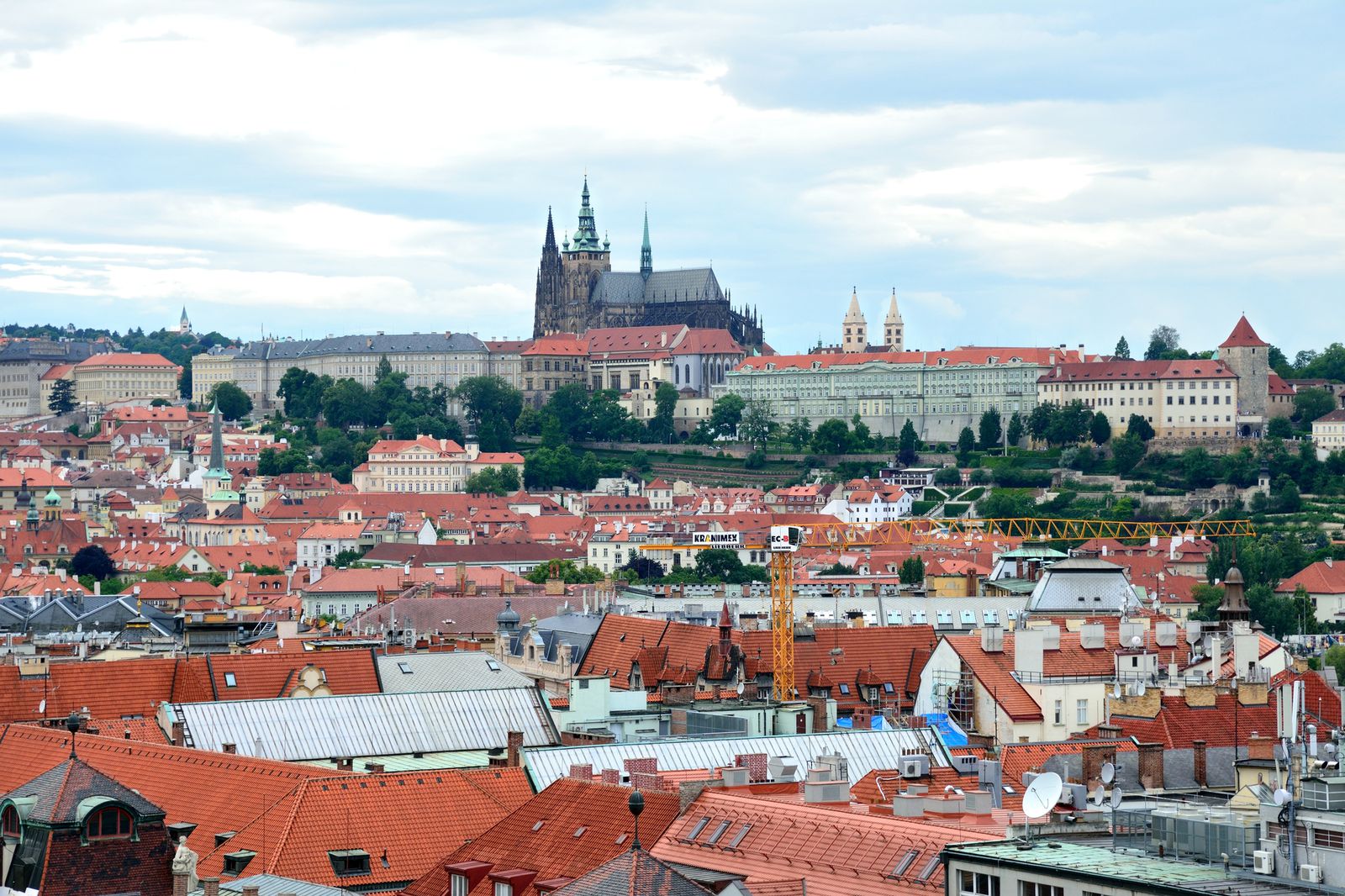 世界一美しいコーヒータイム プラハのスタバ が世界で大人気の秘密とは Retrip リトリップ