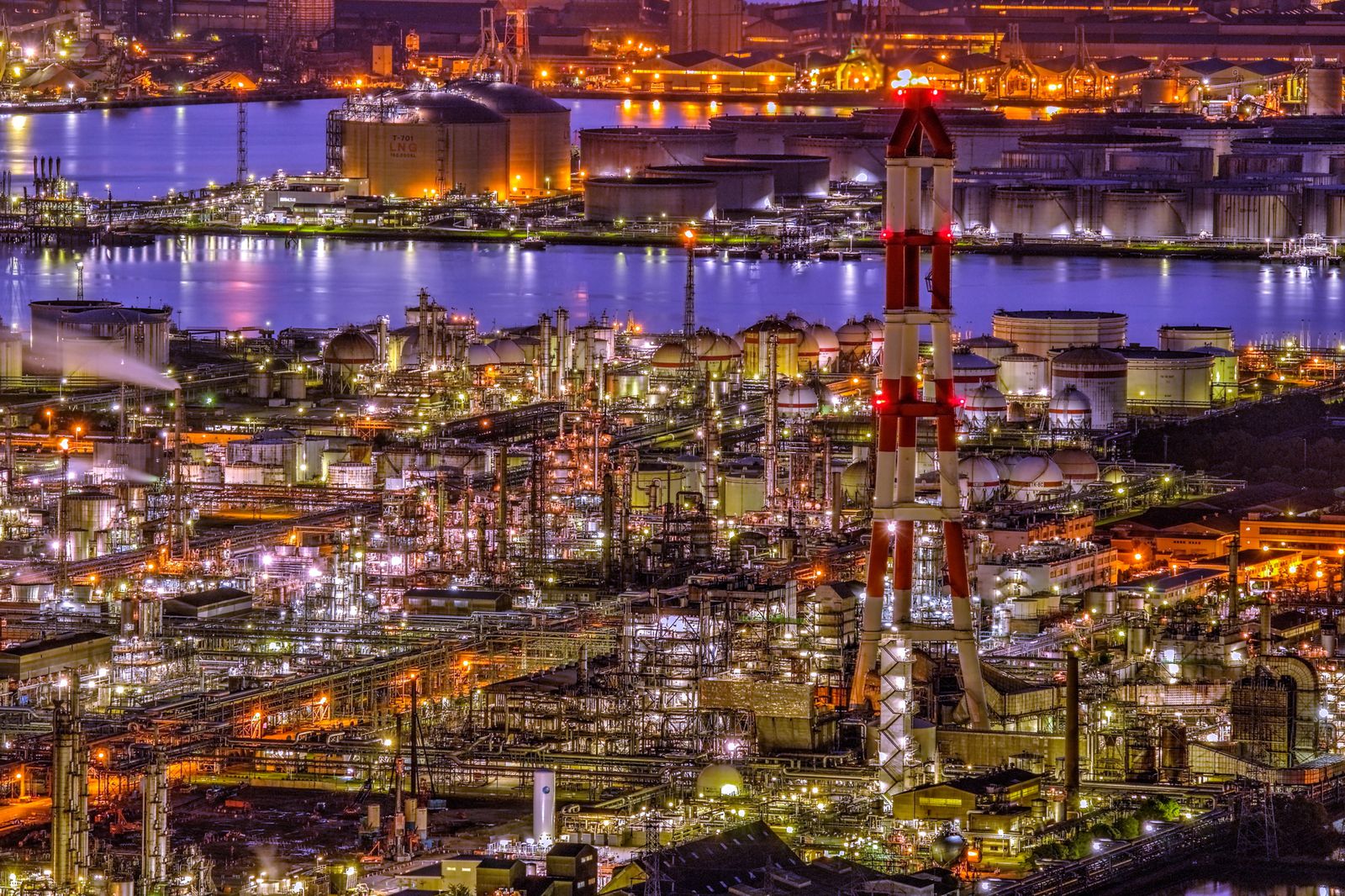 そこはsfの世界 川崎市の 神秘的な工場夜景 を楽しめるスポット7選 Retrip リトリップ