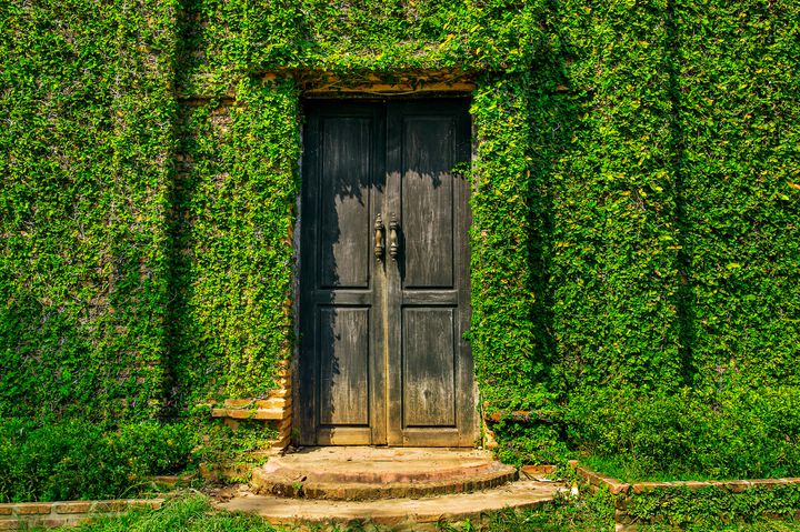 まるでrpgやファンタジーの世界ようなポルトガル シントラの レガレイラ宮殿 に行ってみてほしい 旅行キュレーションメディア トラベルザウルス