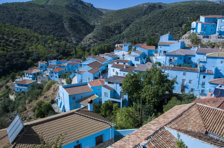 真っ青 なのは青の妖精の仕業 スペインの村 フスカル が気になる Retrip リトリップ