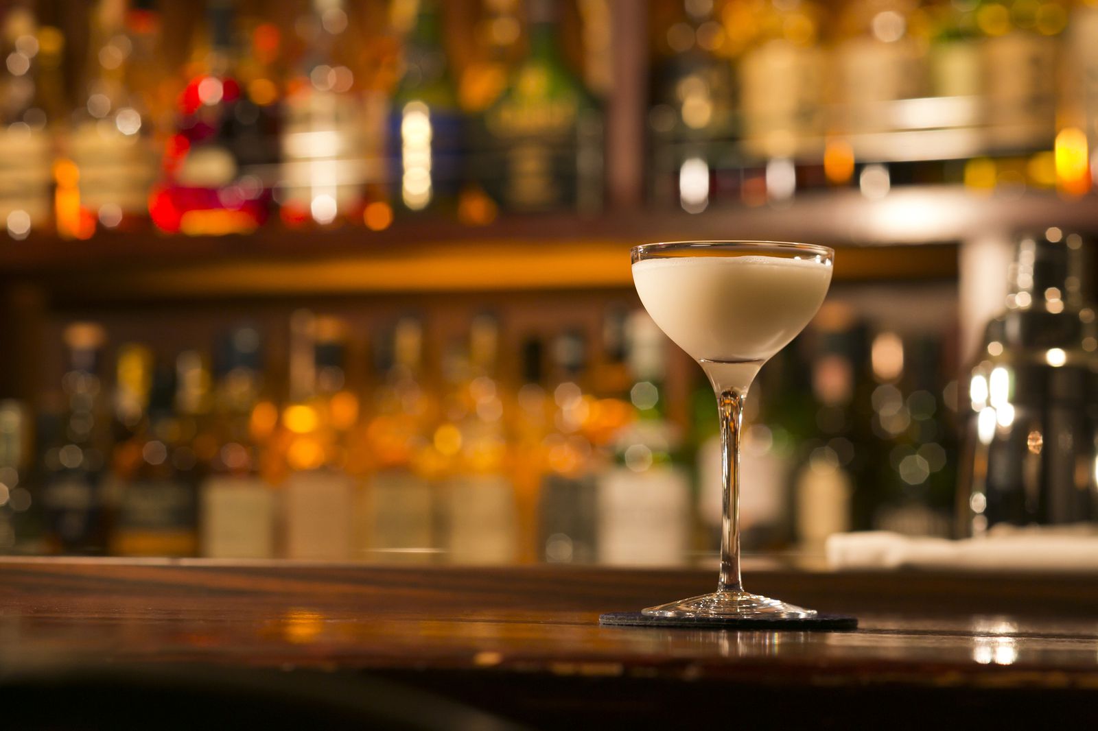 古い銀行をリノベーション 雰囲気抜群な鎌倉のバー The Bank に行きたい Retrip リトリップ