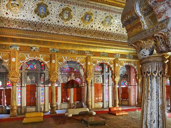 130メートルの岩山に建つ砦には美しい宮殿が インド ジョードプル メヘラーンガル砦 Retrip リトリップ