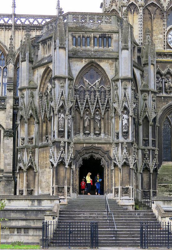 英国で最も美しいゴシック建築 聖メアリー レッドクリフ教会 見どころ Retrip リトリップ
