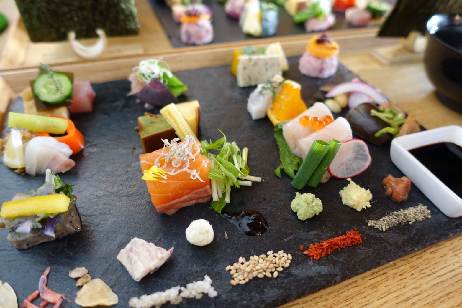 京都女子旅で必ず食べたい 話題のawombの 手織り寿司 を徹底解剖 Retrip リトリップ