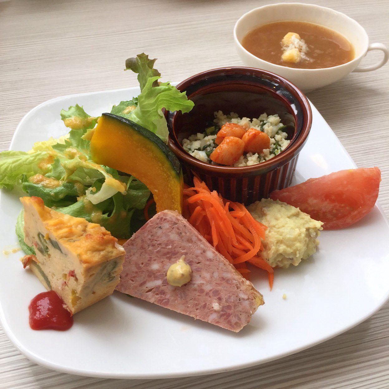 ボリューム満点のバーガー 美味しいお寿司 江戸川橋駅周辺おすすめグルメ店15選 Retrip リトリップ