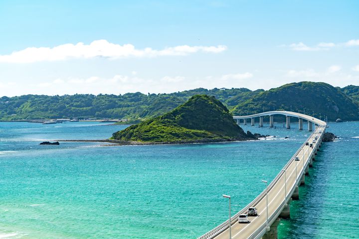 オーシャンビューの絶景を駆け抜ける 山口県 角島大橋 の魅力をたっぷり紹介 Retrip リトリップ